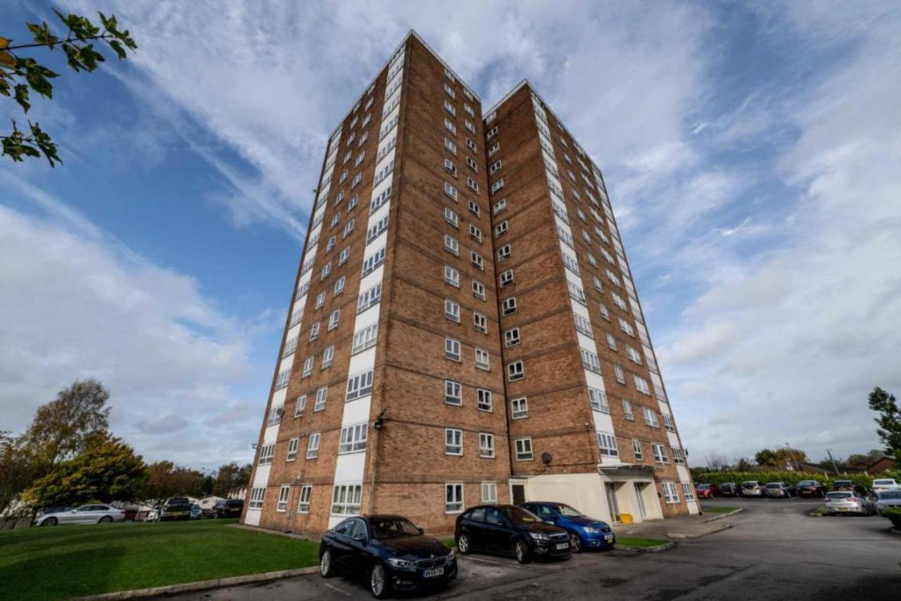 Spacious Apartment For Holiday And Contractor Groups In Salford - Private Parking - By Nmb Serviced Accommodation Manchester Dış mekan fotoğraf